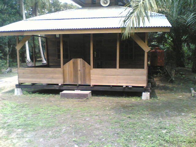 Surau di Tanjung Belit
